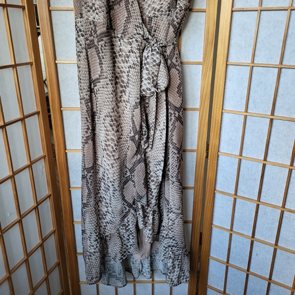 NWT WOMENS SWEET PEA NY& Co SNAKE PRINT RUFFLE WRAP ASSIMETRICAL DRESS SMALL - Picture 9 of 9